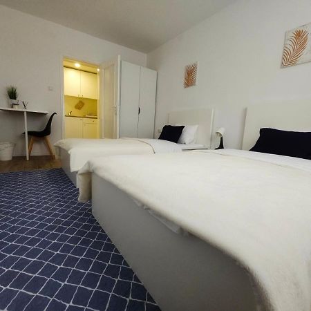 Marija Apartman Osijek Buitenkant foto