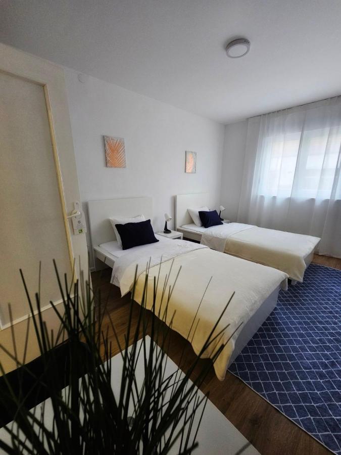 Marija Apartman Osijek Buitenkant foto