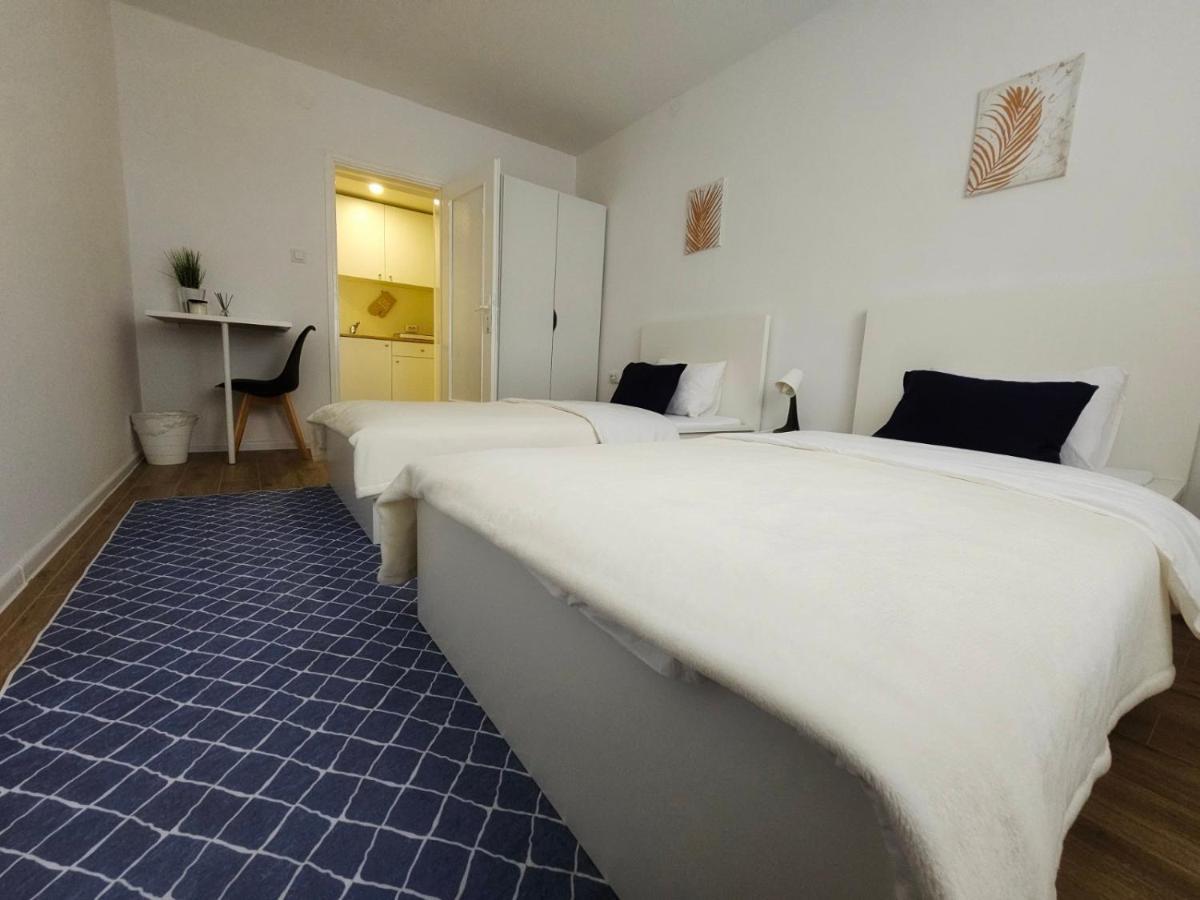 Marija Apartman Osijek Buitenkant foto