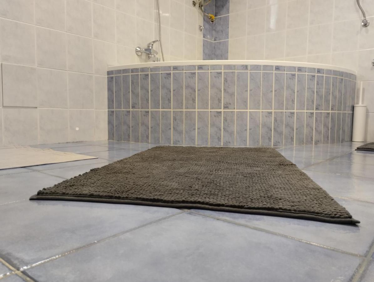Marija Apartman Osijek Buitenkant foto