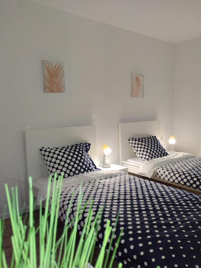 Marija Apartman Osijek Buitenkant foto
