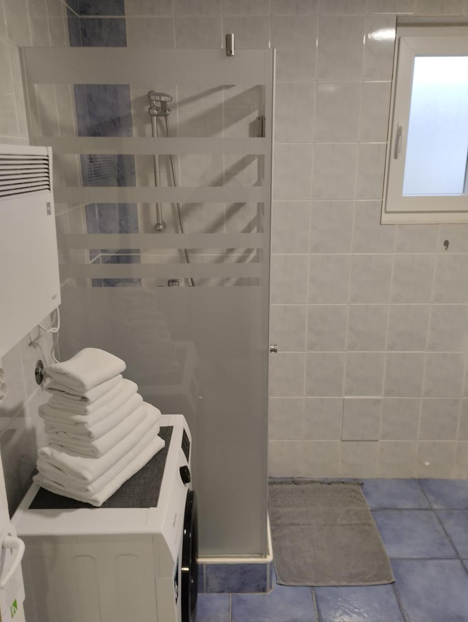 Marija Apartman Osijek Buitenkant foto