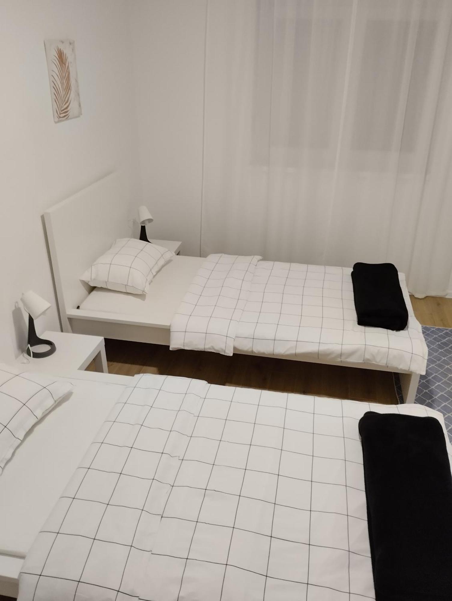 Marija Apartman Osijek Buitenkant foto
