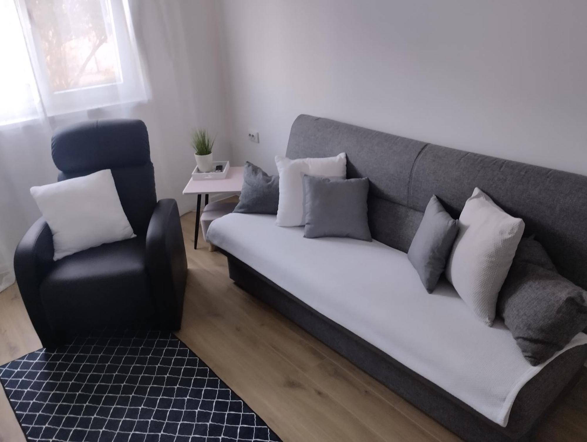Marija Apartman Osijek Buitenkant foto